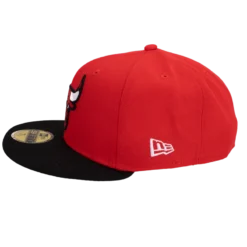 New Era - 59Fifty Chicago Bulls - Rød/Sort Fitted kasket